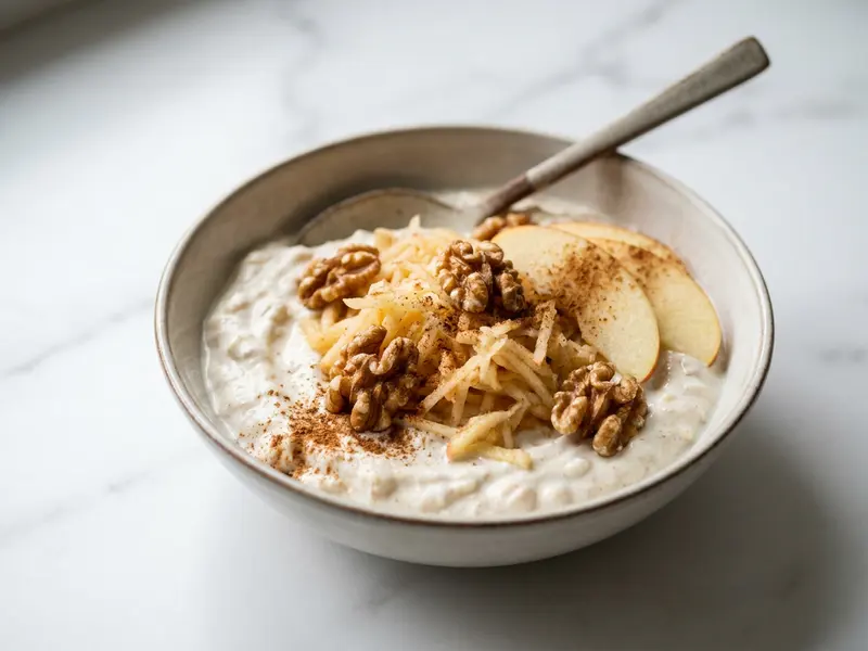Skyr with Apple and Cinnamon
